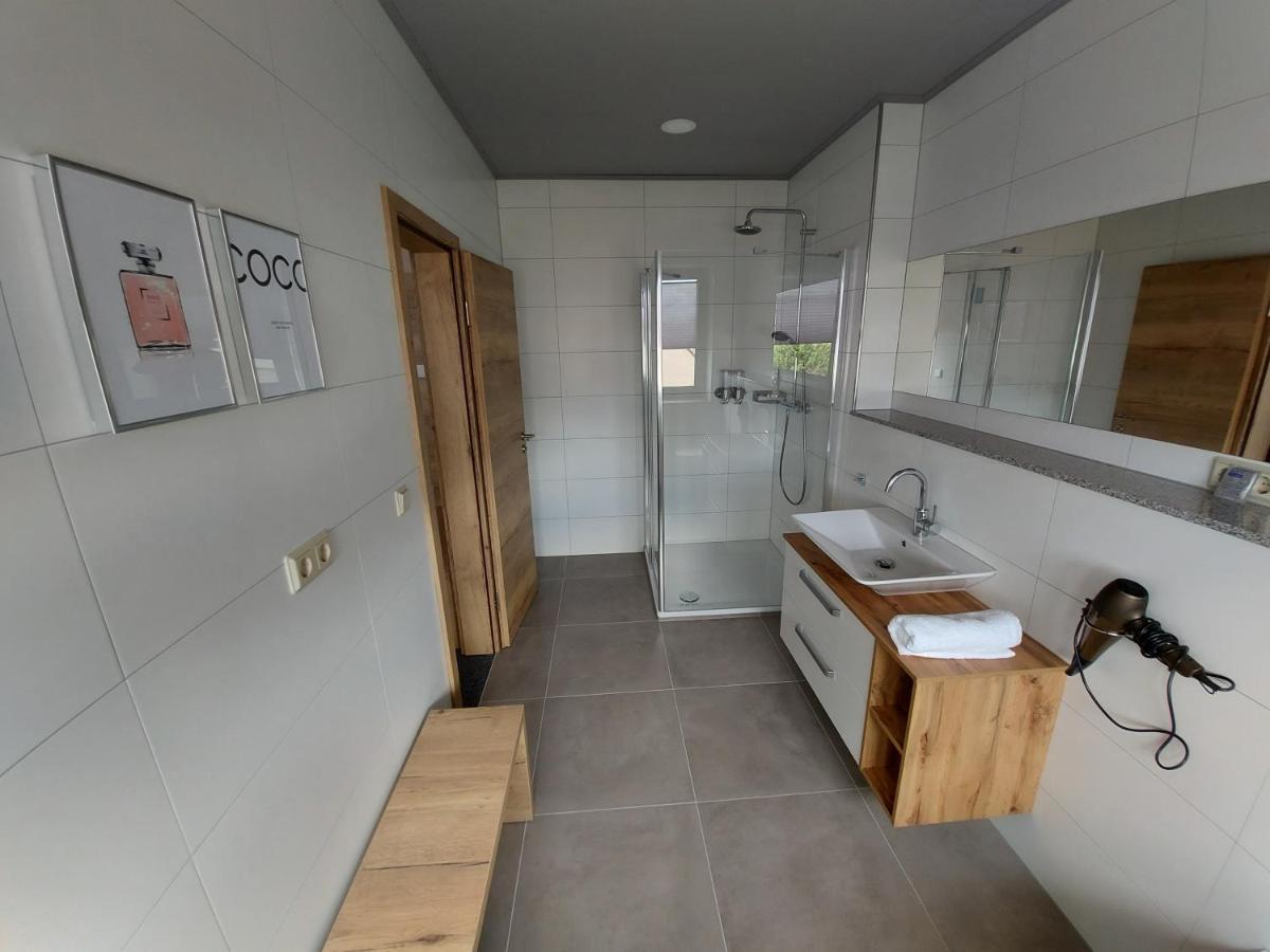 Ferienwohnung Nikolena Pirmasens Luaran gambar