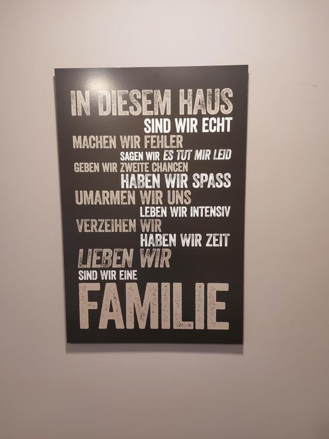Ferienwohnung Nikolena Pirmasens Luaran gambar